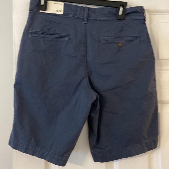 American Eagle Man Shorts size 28 brand new with tag inseam 9” two front pockets - Picture 2 of 8